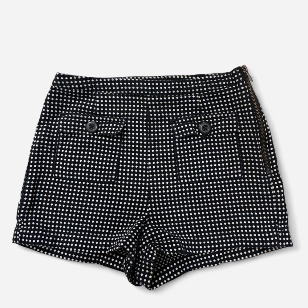 XS Black & White polka dot high waisted shorts with front pockets